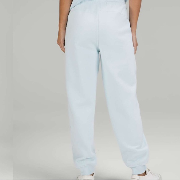 Lululemon Scuba Relaxed-Fit High-Rise Jogger Powder Blue Size 4 - Picture 2 of 16